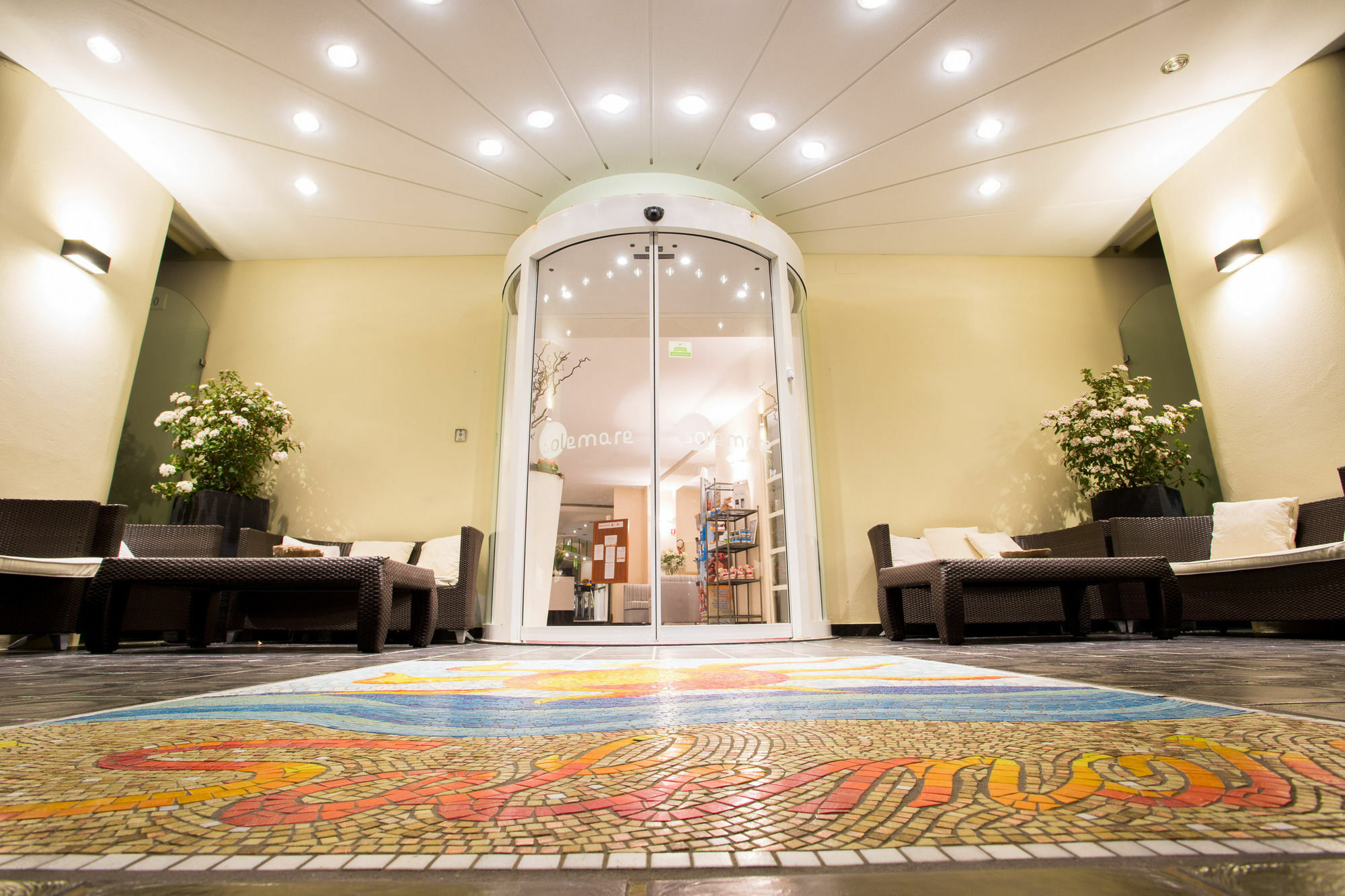 Hotel Solemare Милано Мартима Екстериор снимка